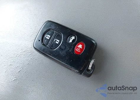 2011 Toyota Camry Xle z USA, uszkodzony, nr VIN 4T4BF3EK1BR175079